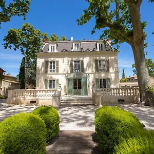 Gasthuis Les Frenes En Provence-chateau Zen, Avignon